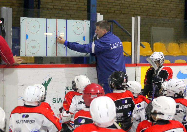 How to Run an Effective Minor Hockey Practice